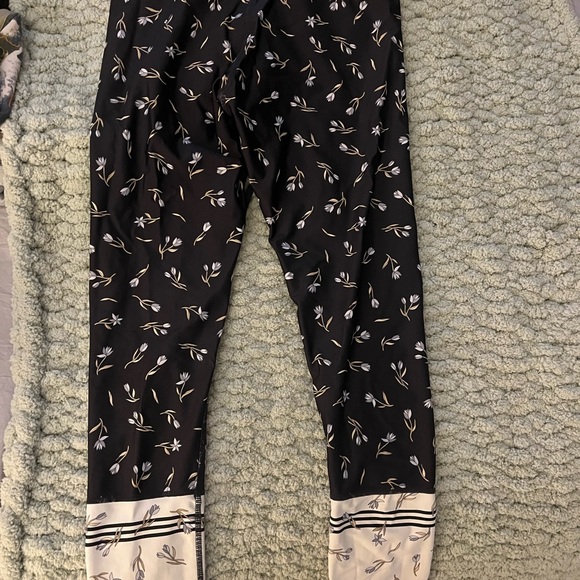 The upside leggings - Picture 3 of 3